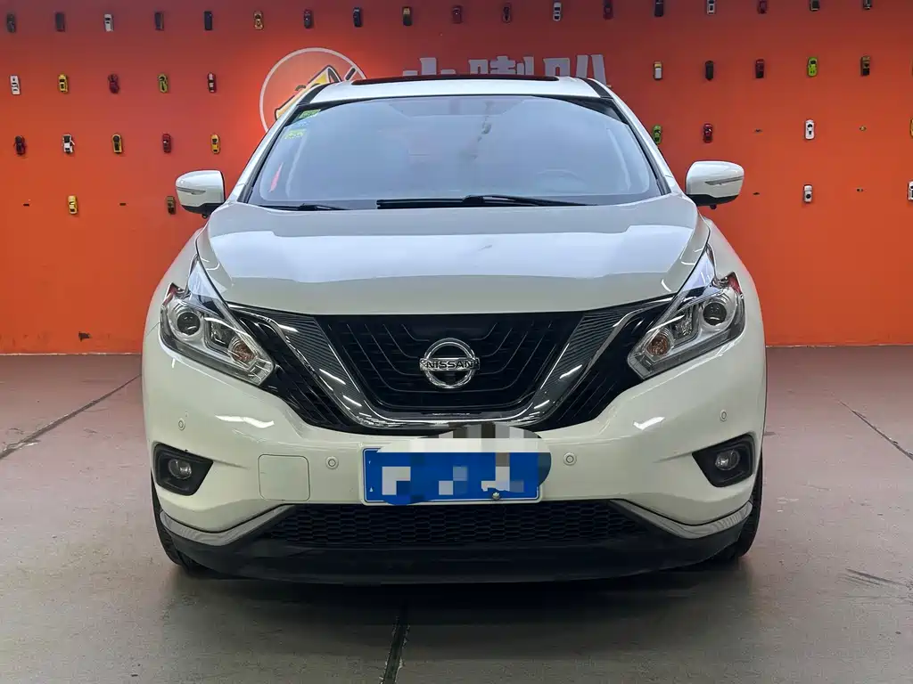 NISSAN LOULAN
