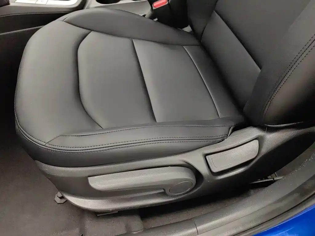 Hyundai Elantra — миниатюра 20
