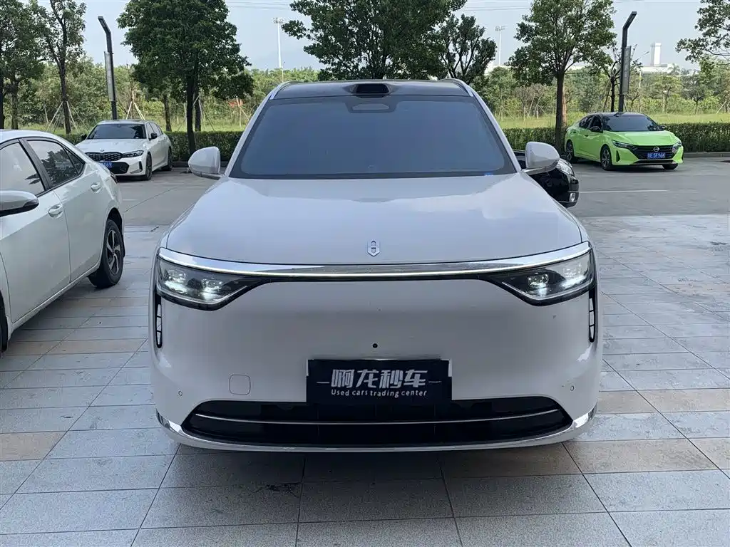 AITO AITO M8 — миниатюра 2