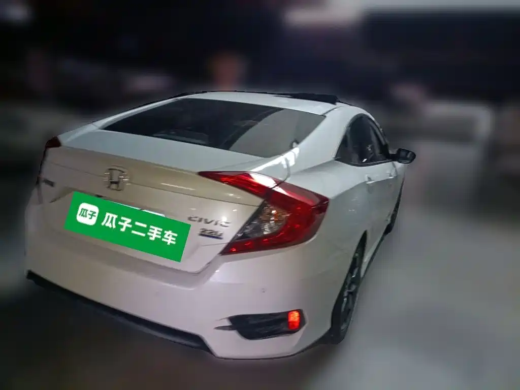 Honda Civic — миниатюра 4