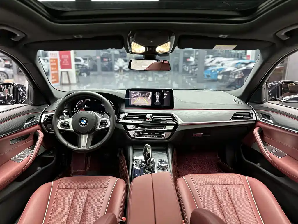BMW 5 Series — миниатюра 6