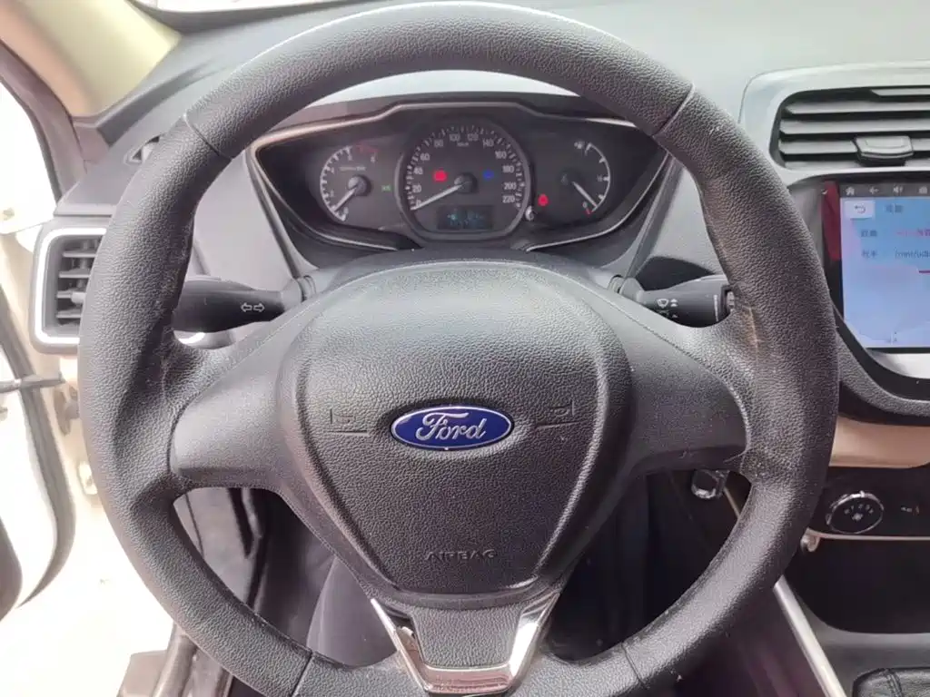 Ford Escort — миниатюра 11