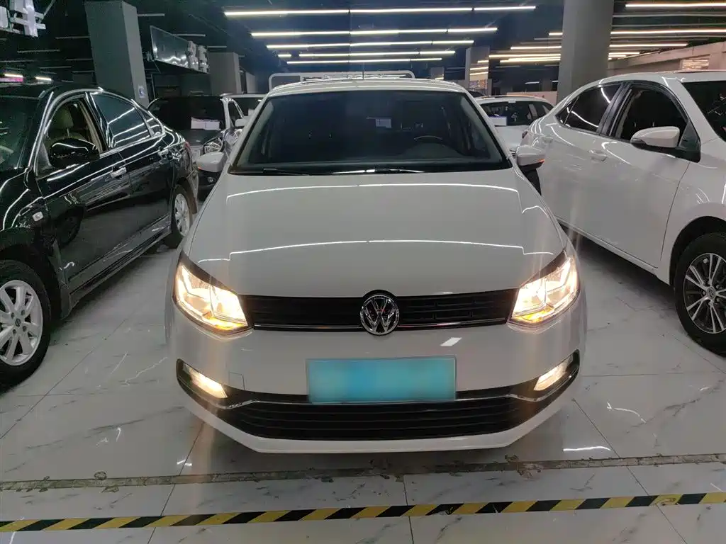 Volkswagen Polo 2016