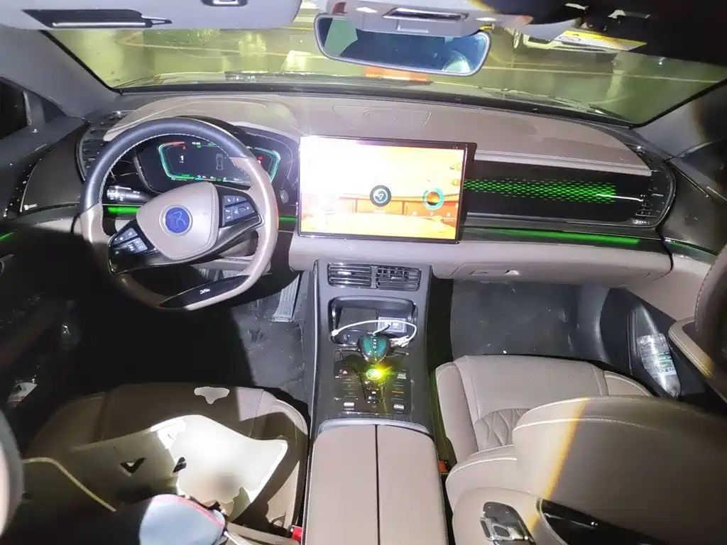 BYD Han — миниатюра 10