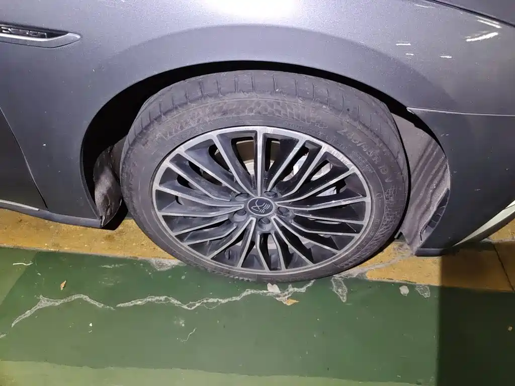 BYD Han — миниатюра 8