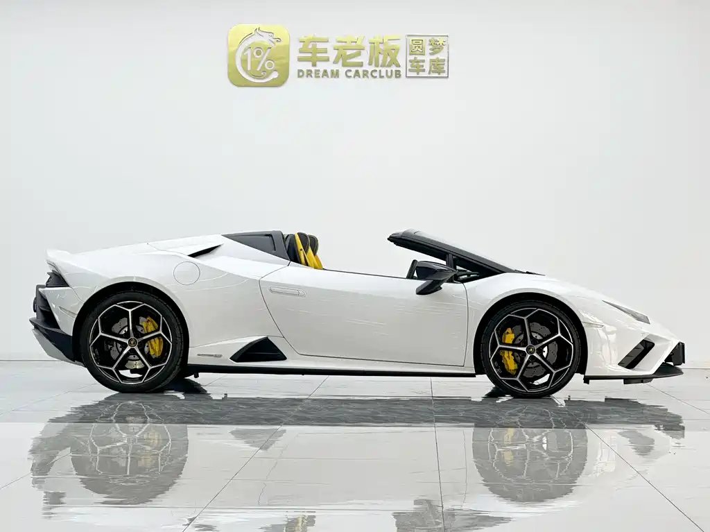 LAMBORGHINI HURACÁN