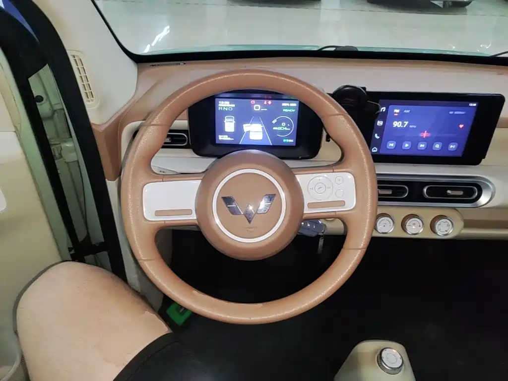Wuling MINIEV — миниатюра 11