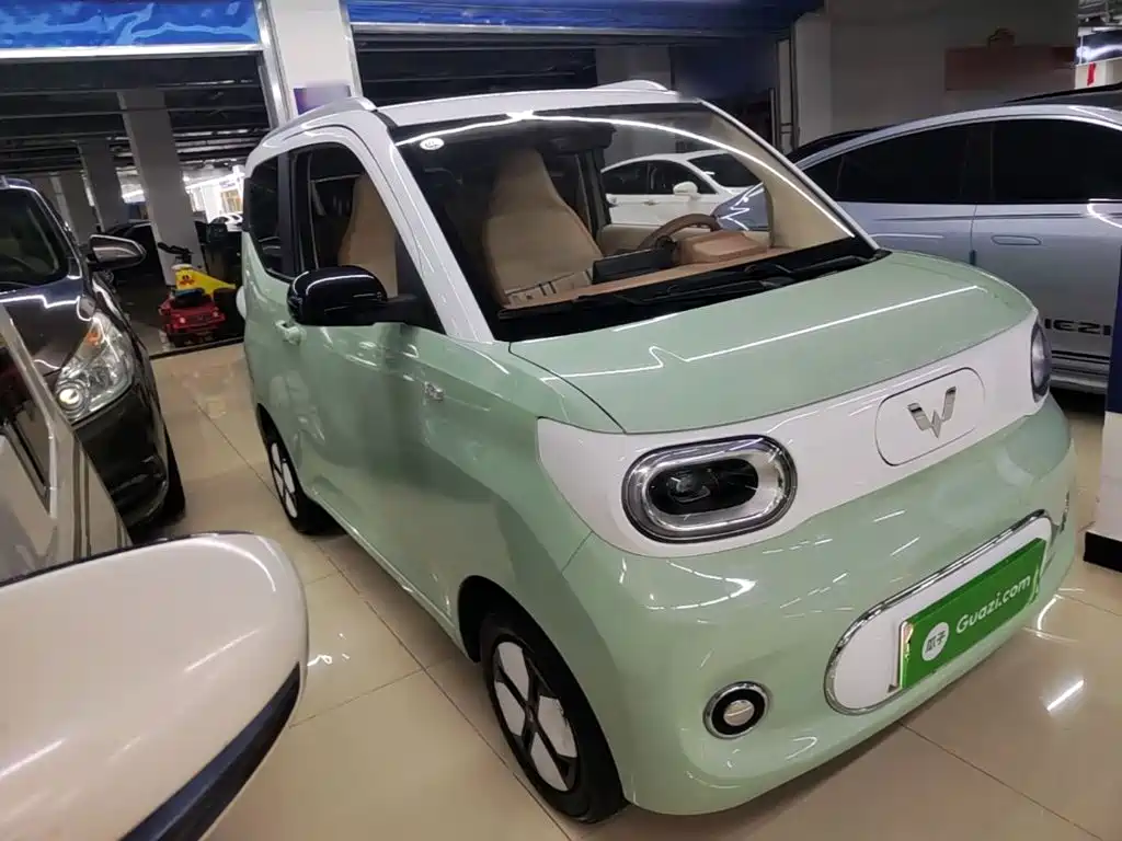 Wuling MINIEV — миниатюра 4