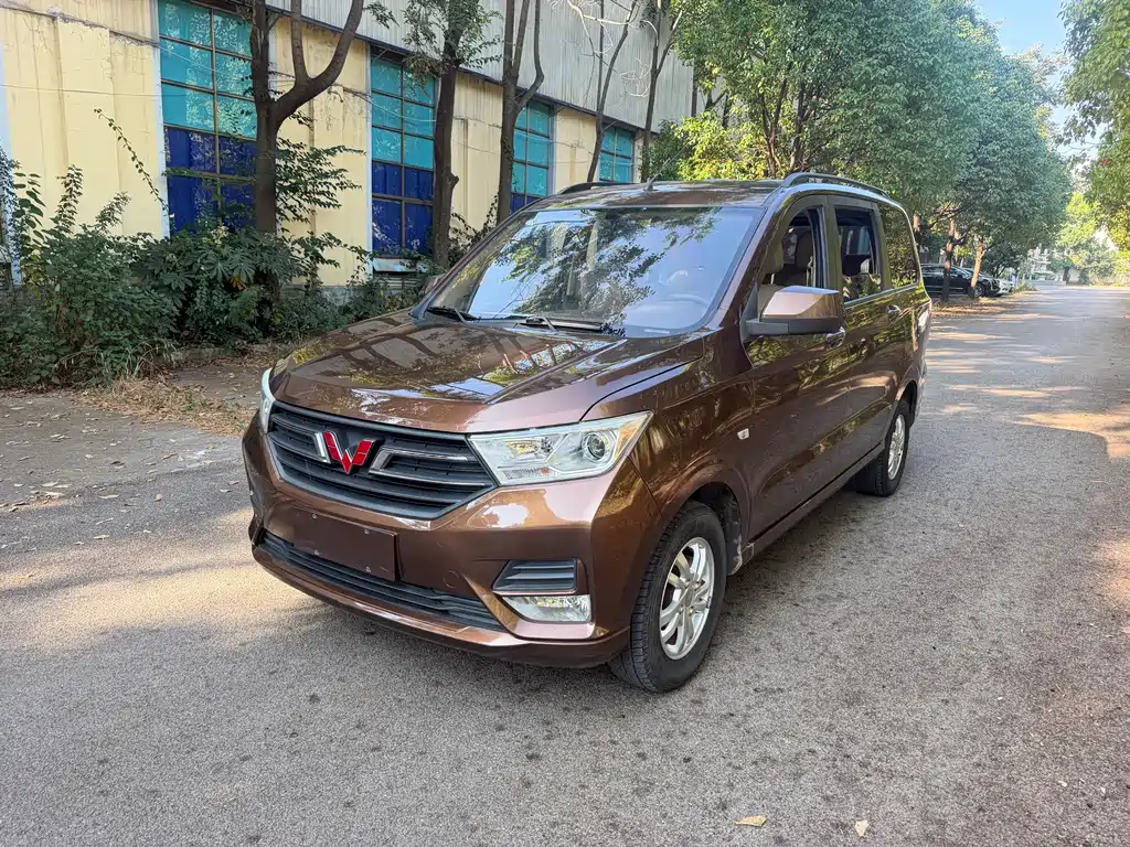 Wuling Hongguang — миниатюра 3