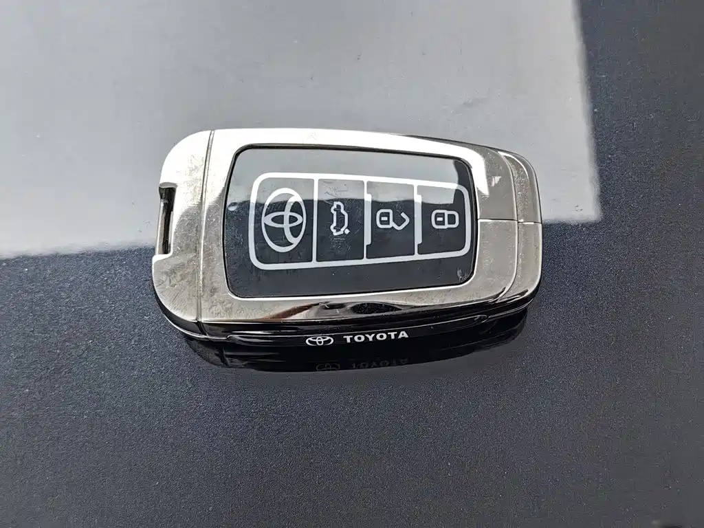 Toyota Highlander — миниатюра 19