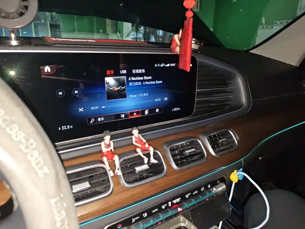 Mercedes-Benz GLE New Energy — миниатюра 9