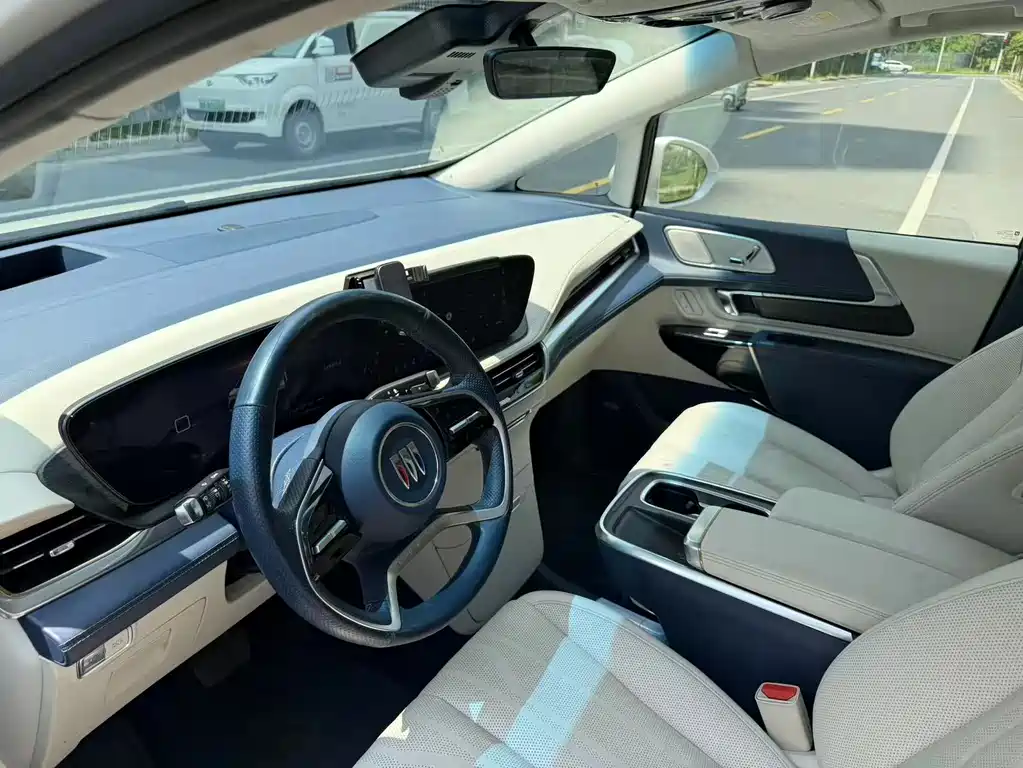 Buick Century 2023 2.0T мест