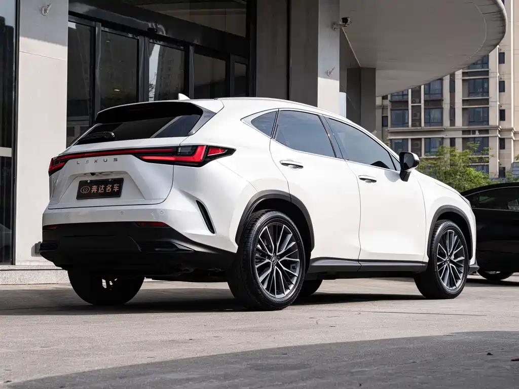 Lexus NX 2022 260