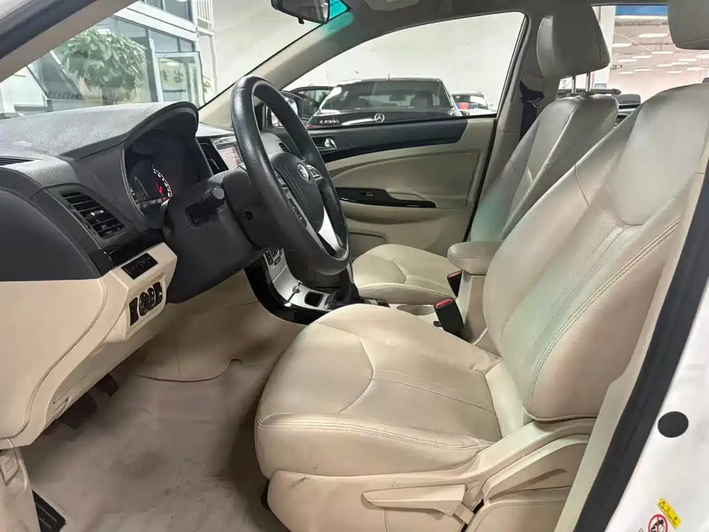 BYD e5 — миниатюра 18