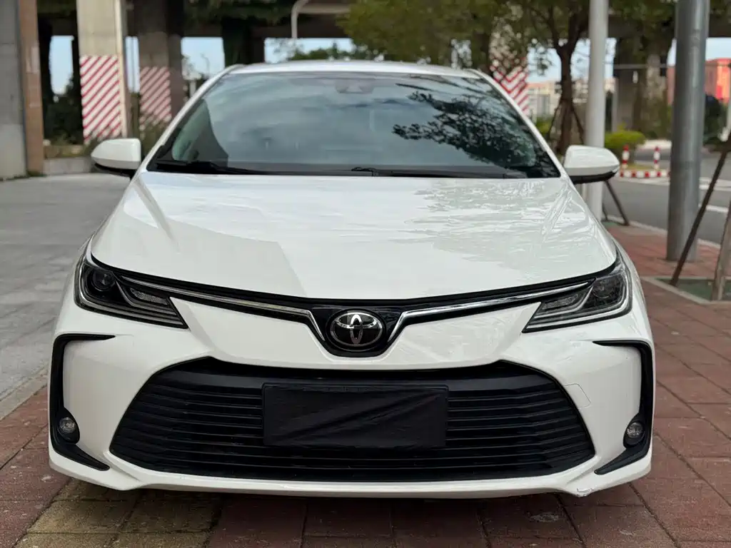 TOYOTA COROLLA