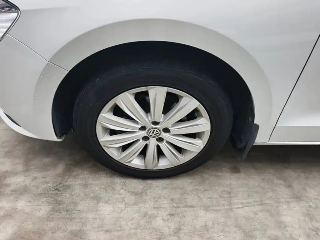 Volkswagen Bora — миниатюра 23