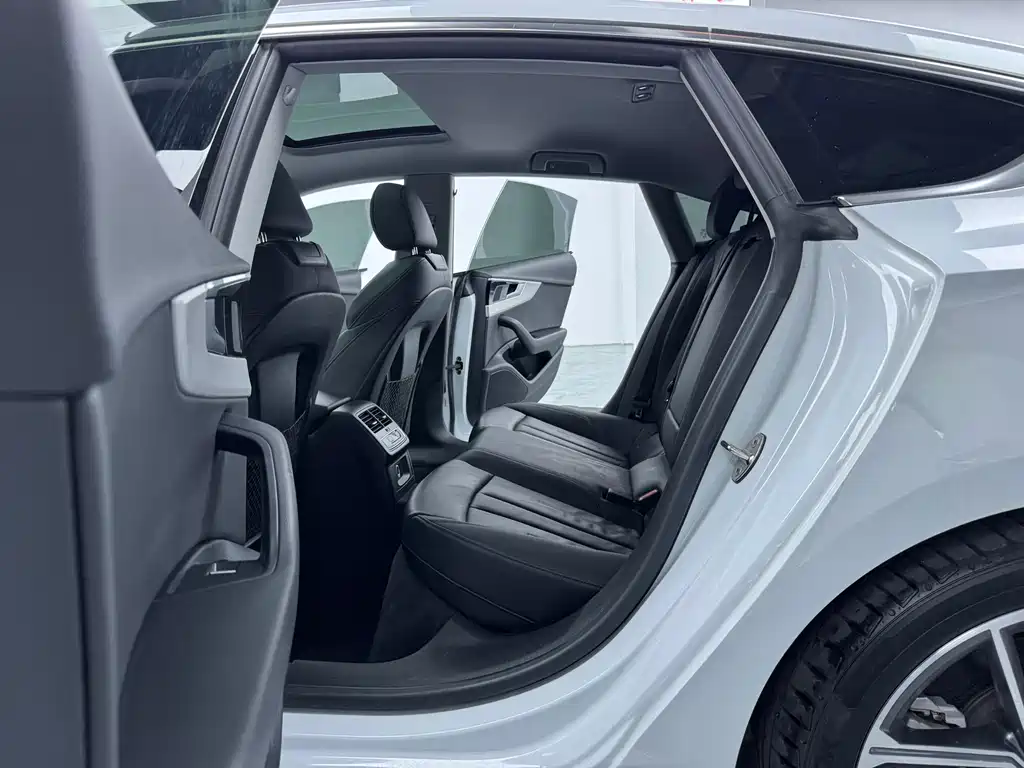 Audi A5 2023 Sportback 40 TFSI Fashion