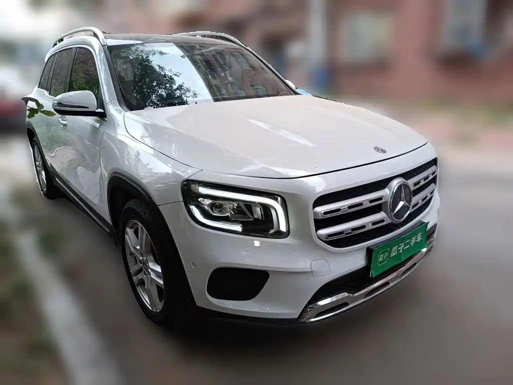 Mercedes-Benz GLB — миниатюра 24