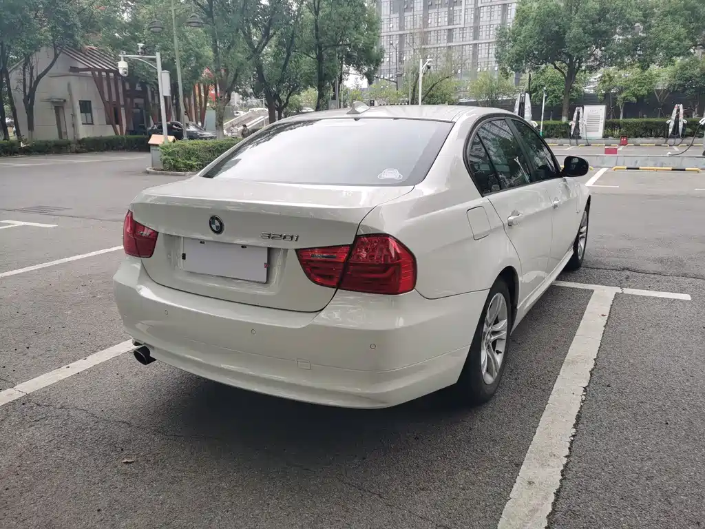 BMW 3 Series (Import) — миниатюра 5