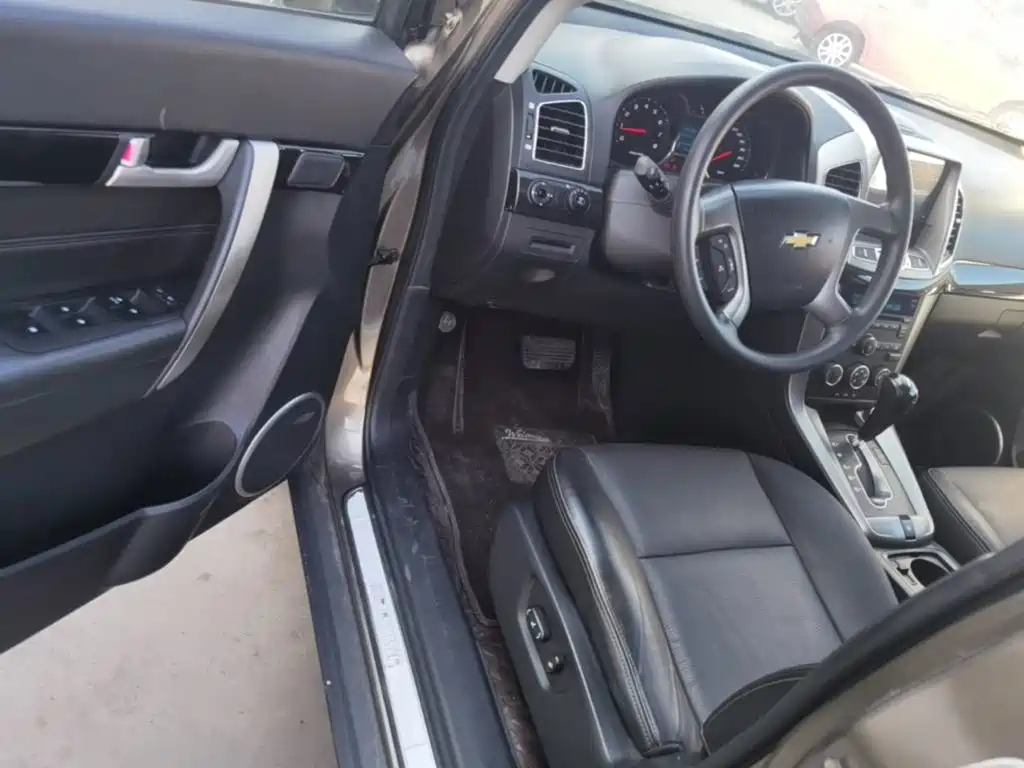 Chevrolet Captiva — миниатюра 16