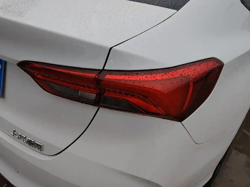 Buick Verano — миниатюра 8