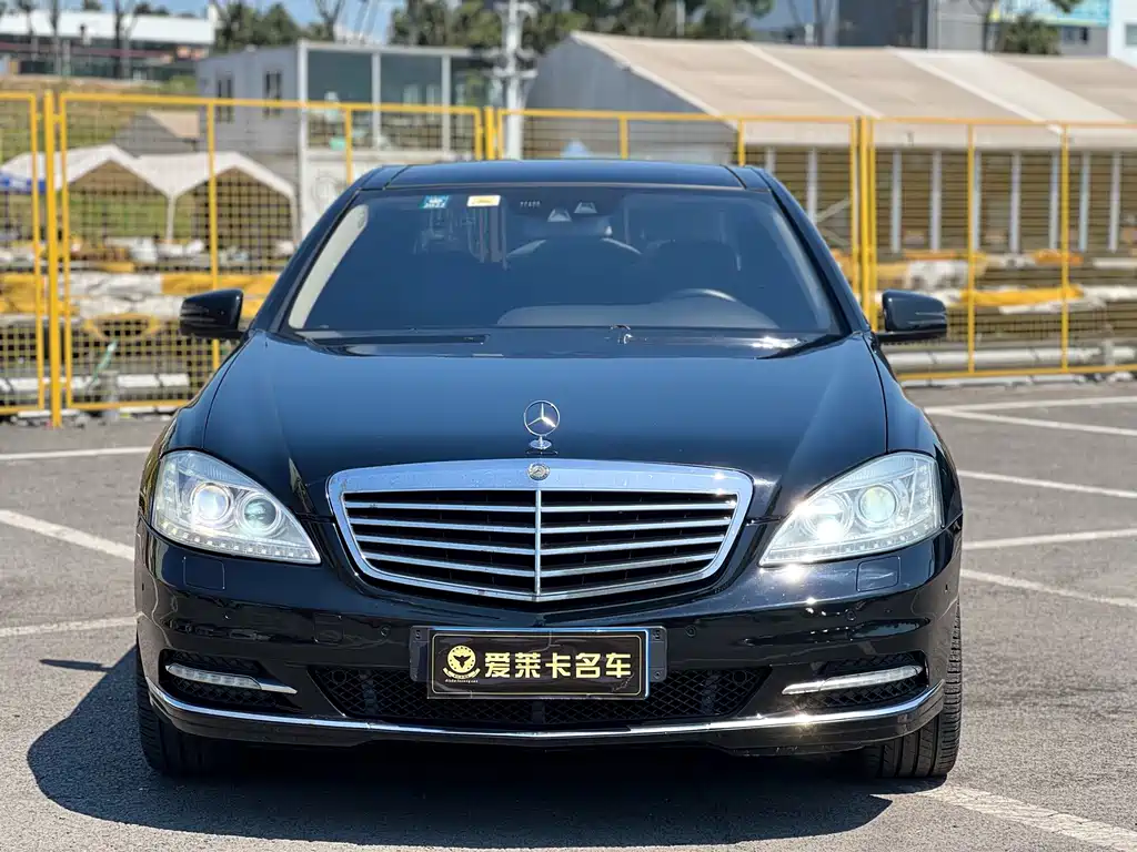 Mercedes-Benz S-Class — миниатюра 2