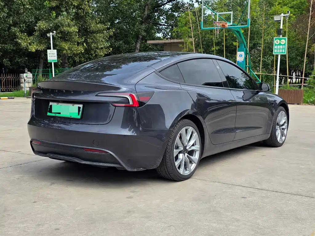 Tesla Model 3 — фотографии объявления, Фото 9
