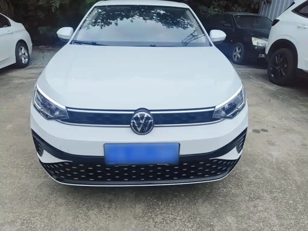 Volkswagen Lavida — миниатюра 3
