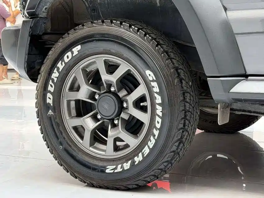 Suzuki Jimny — миниатюра 13