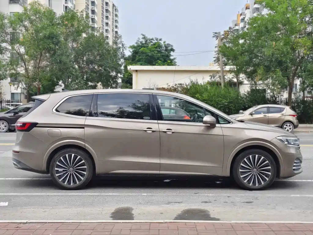Volkswagen Viloran — миниатюра 3