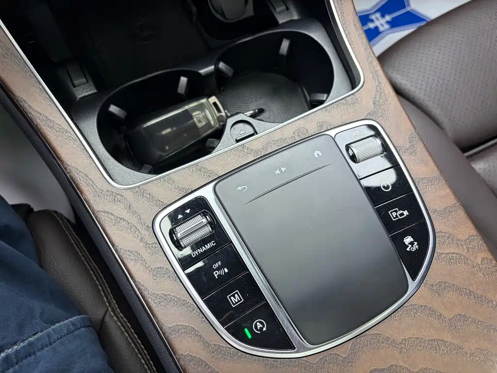 Mercedes-Benz GLC — миниатюра 11