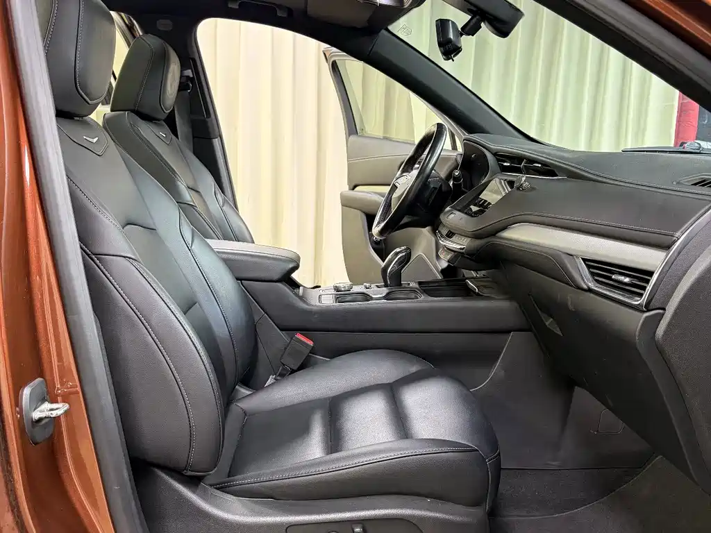 Cadillac XT4 — миниатюра 16