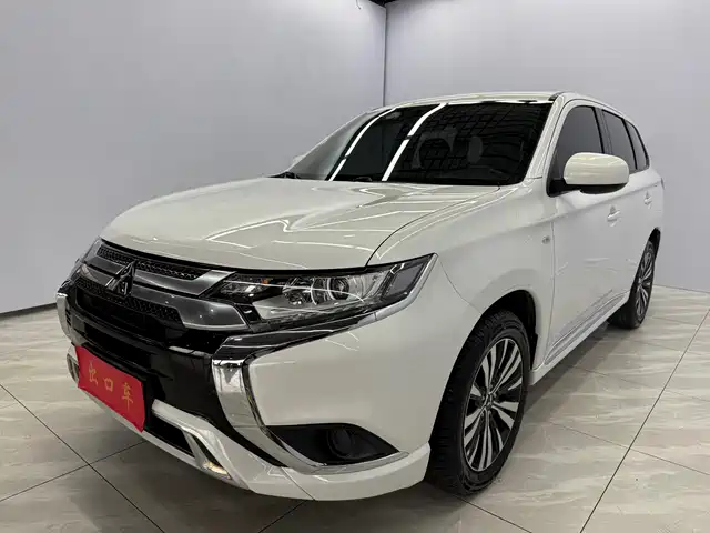 mitsubishi outlander