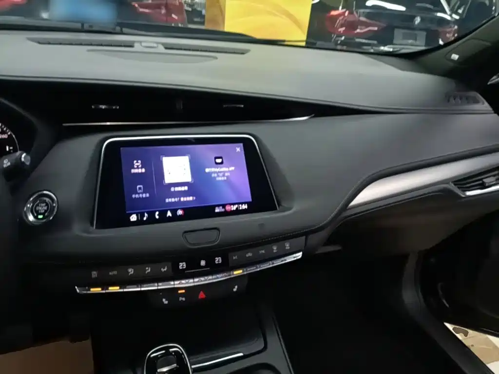 Cadillac XT4 — миниатюра 10