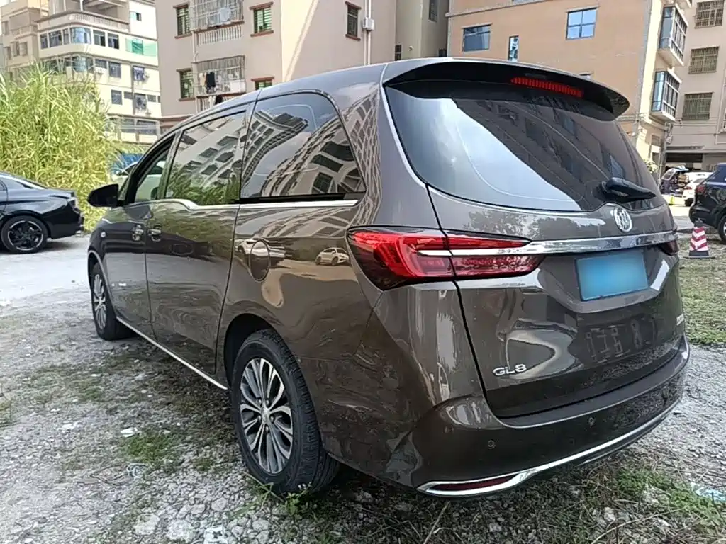 Buick GL8 — миниатюра 5