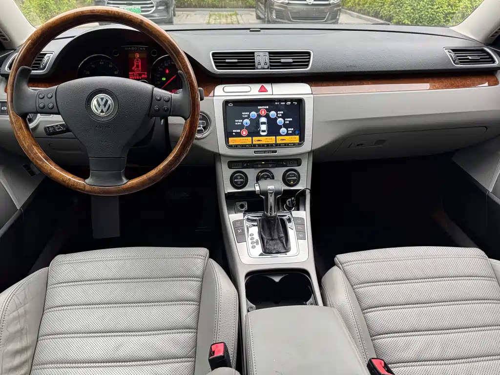 Volkswagen Magotan (Import) — миниатюра 6