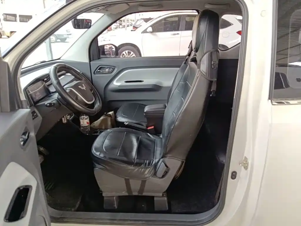 Wuling MINIEV — миниатюра 15