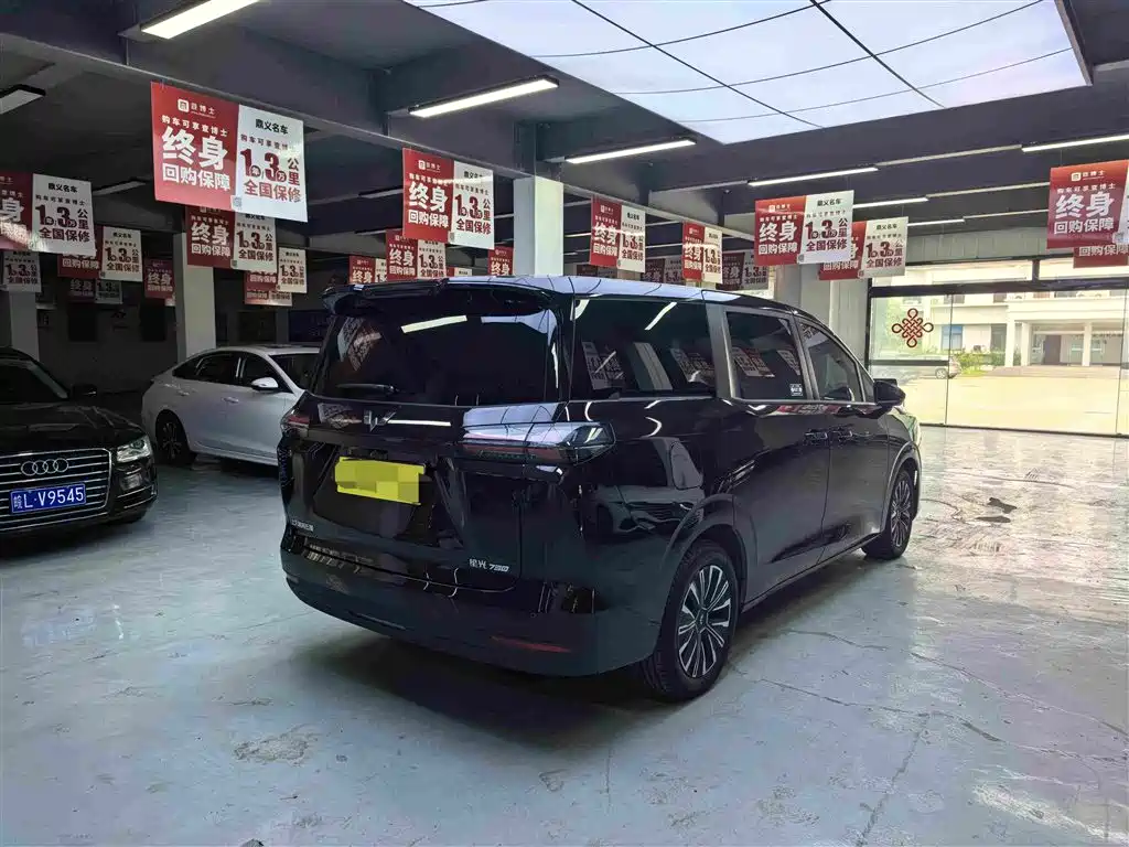 Wuling Xingguang 730 New Energy — миниатюра 8