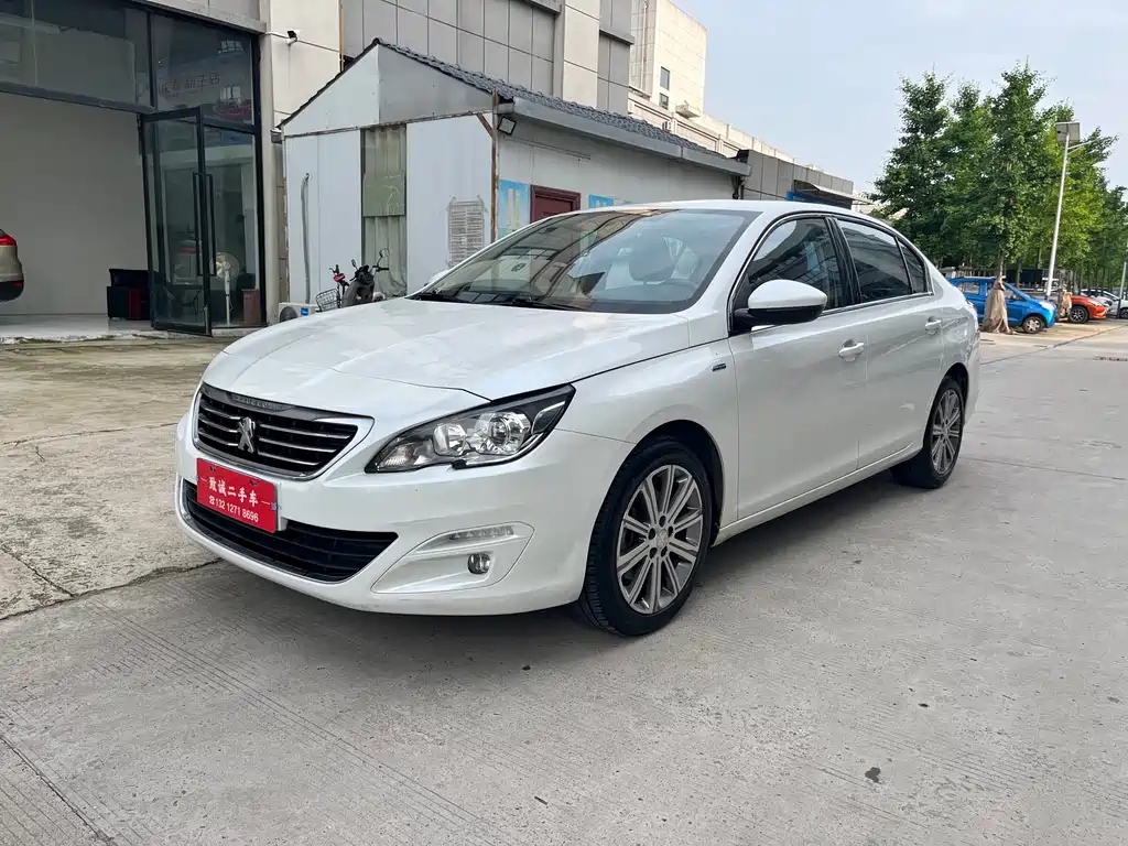 Peugeot 408