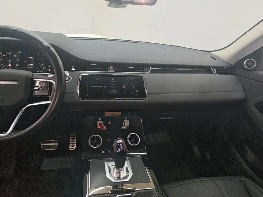 Land Rover Evoque — миниатюра 13