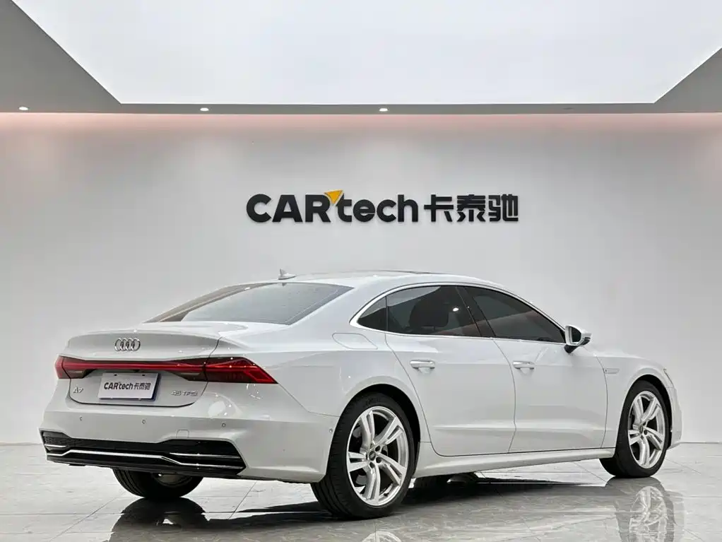 Audi A7L — миниатюра 5