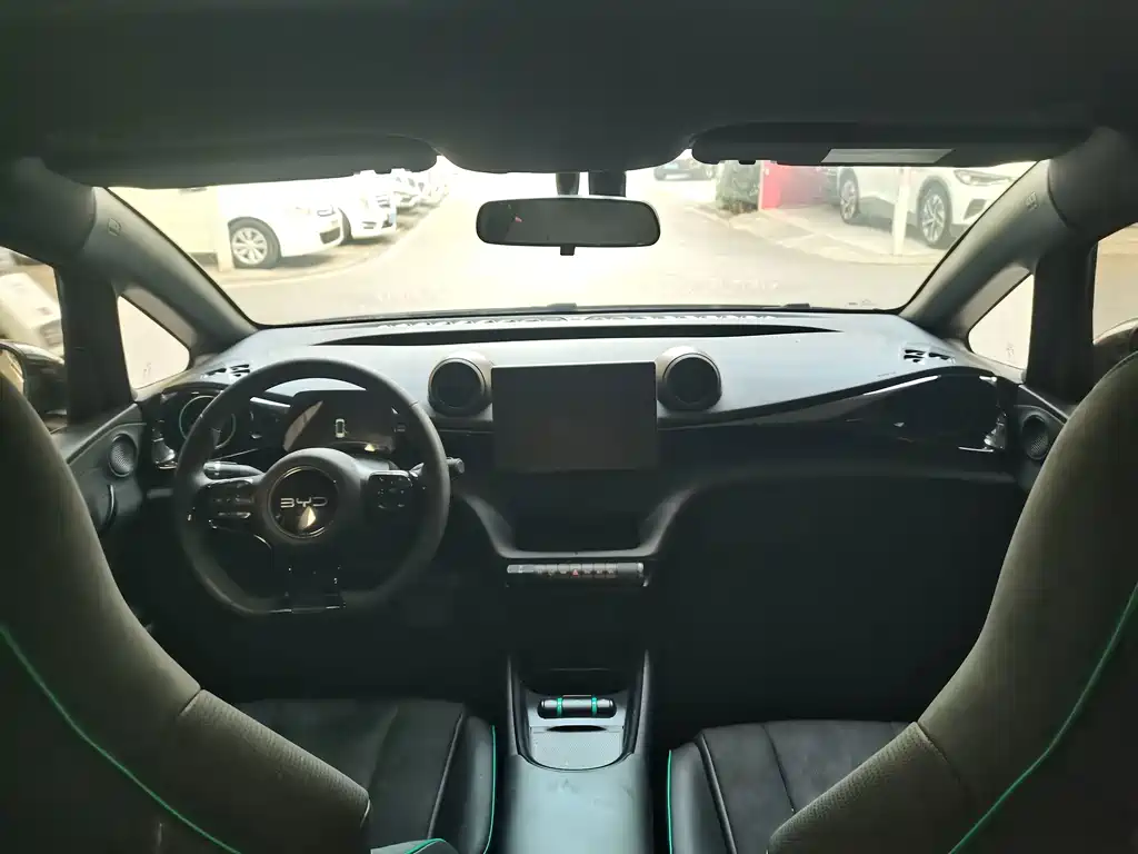 BYD Dolphin — миниатюра 6