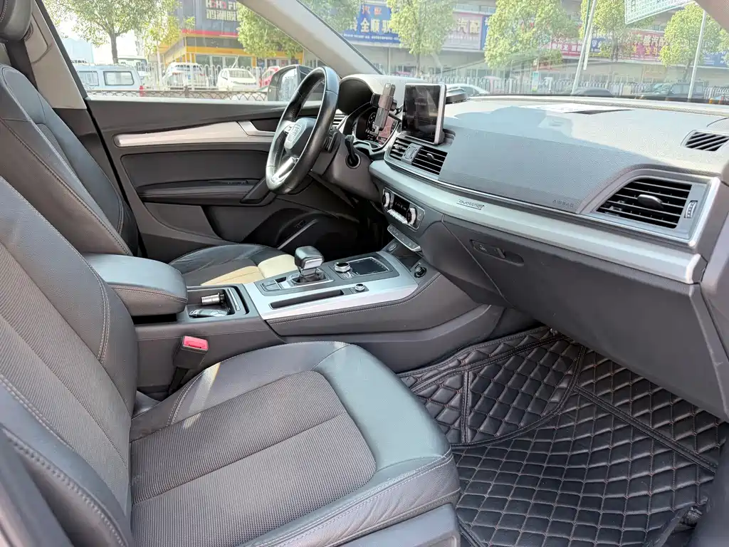 Audi Q5L — миниатюра 9