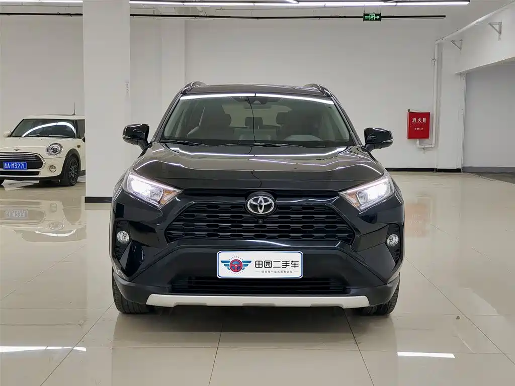 TOYOTA RAV4 RONGFANG