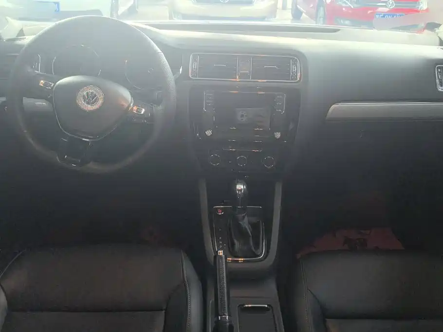 Volkswagen Sagitar — миниатюра 12