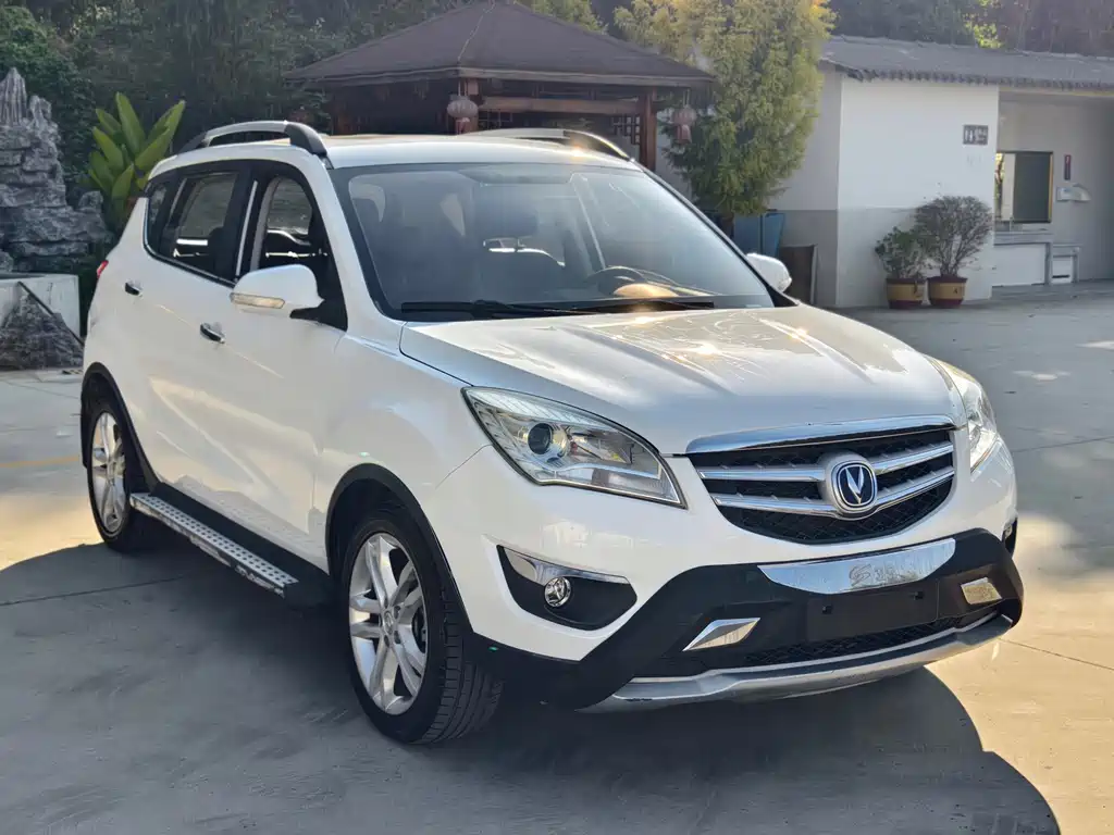 Changan CS35 2015 1.6L AT Luxury V