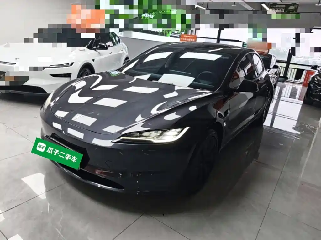 Tesla Model 3 — миниатюра 2