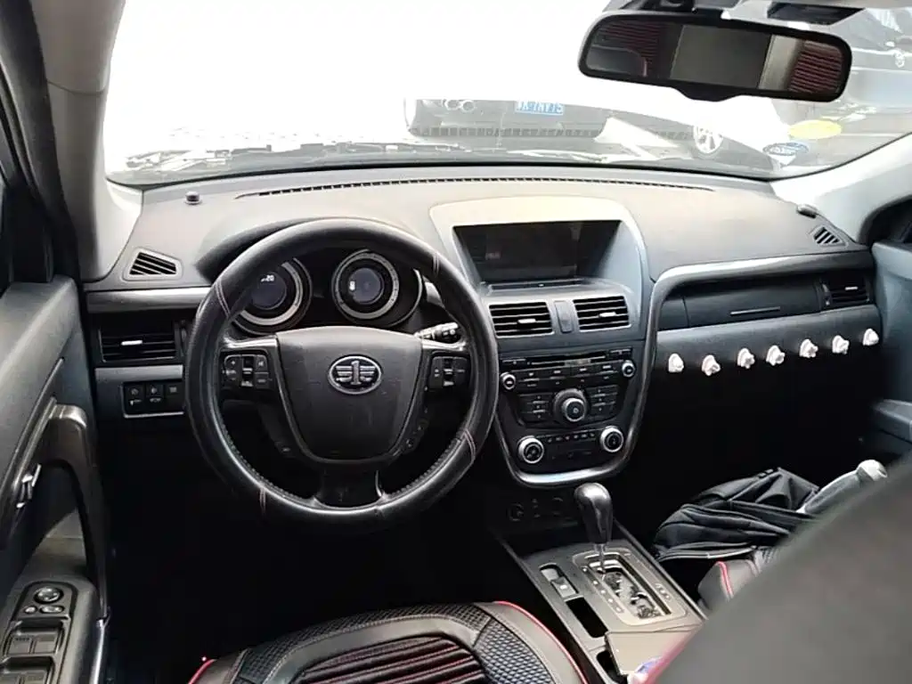 Bestune X80 — миниатюра 10