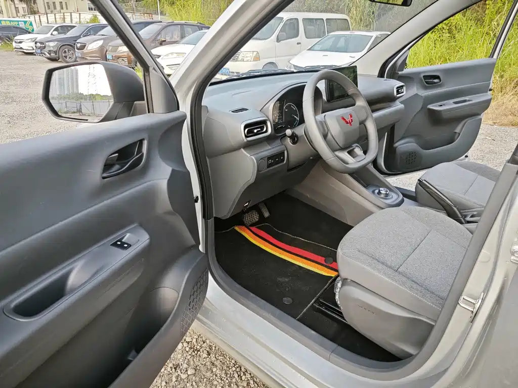 Wuling Hongguang EV — миниатюра 10
