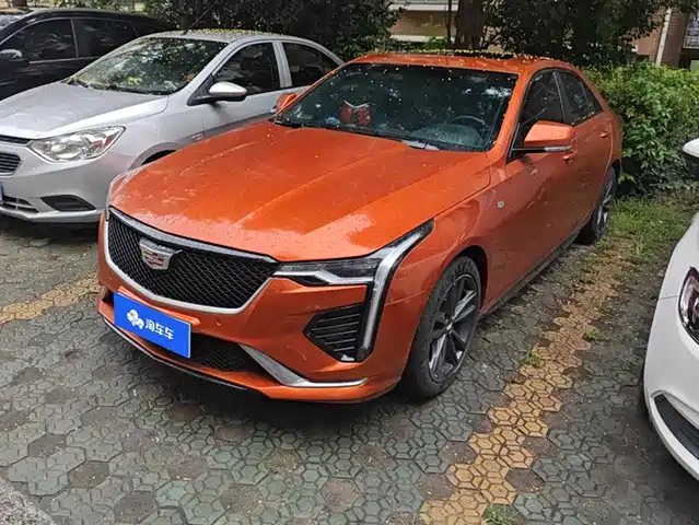 CADILLAC  CT4 2023